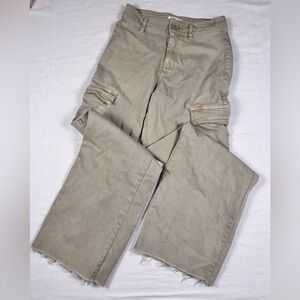 Oat green Cargo Pants size 4/27. (0016)